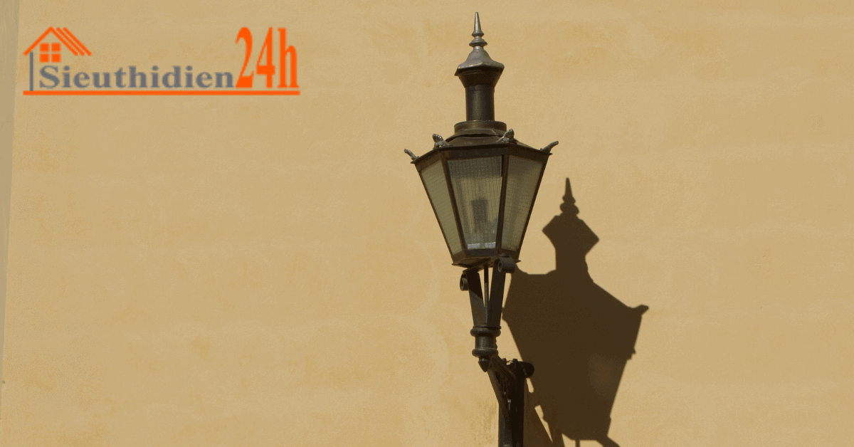 Đèn Cột Sảnh Là Gì? Những Mẫu Đèn Trang Trí Cột Sảnh Đẹp Mắt HTML-B001-1 bằng đồng